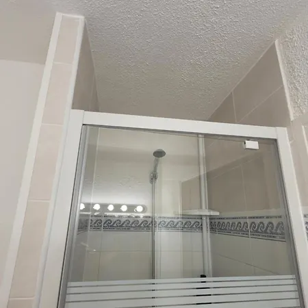 Apartman Climatisation Balcon A 5 Min De La